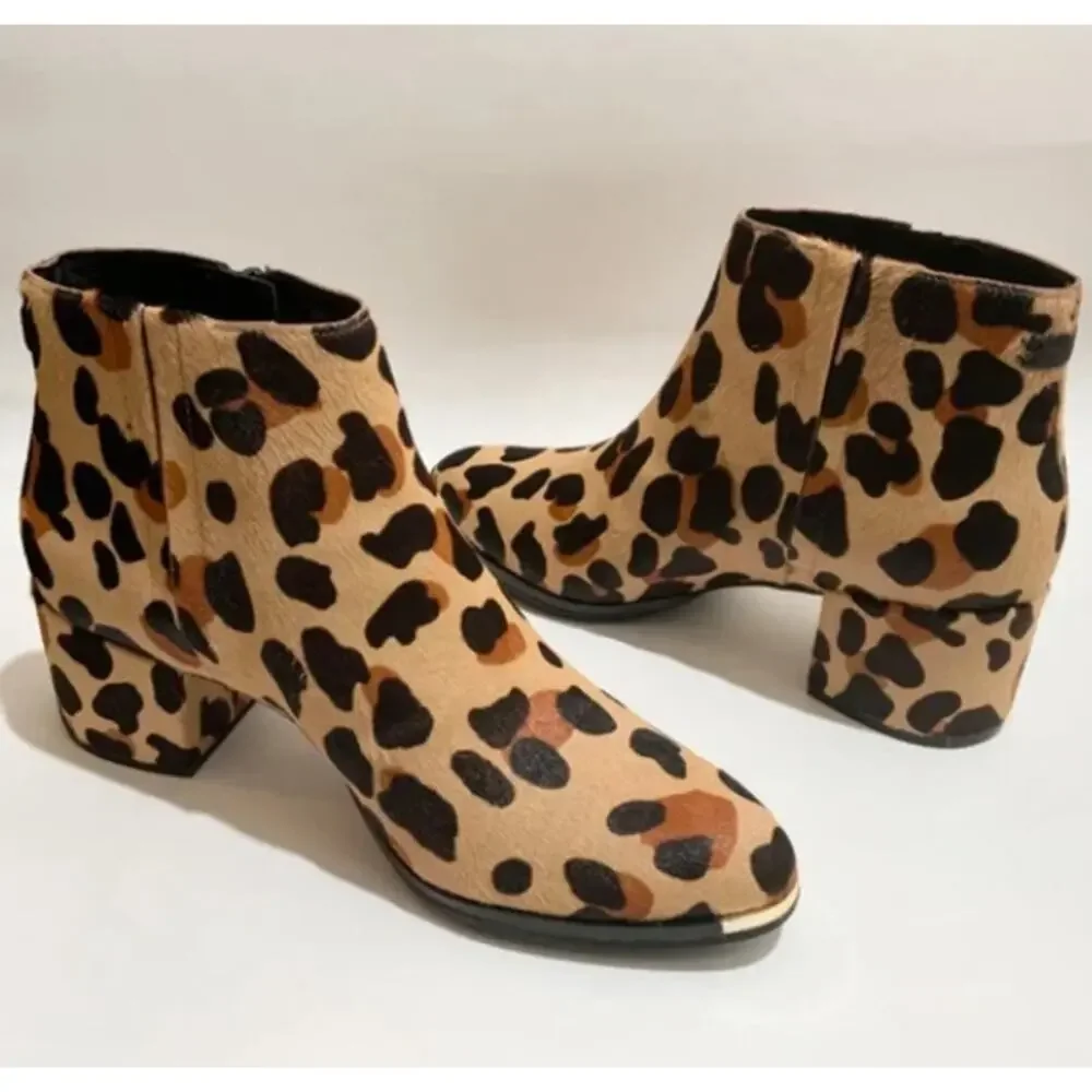 Cole Haan Grand Ambition Leopard print Calf Hair Ankle Boots Size 5.5_4
